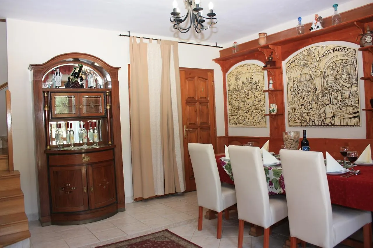 ****  Egri Leanyka Vendeghaz Guest House Hungary