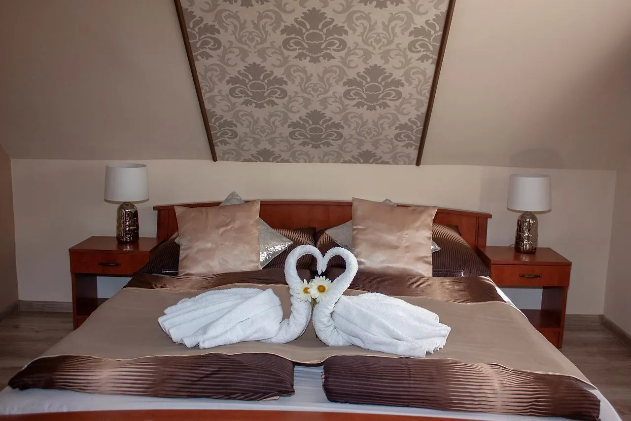 Egri Leanyka Vendeghaz Guest House